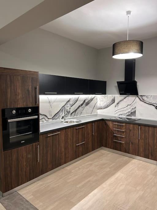 Angies Ledsigns Apartament Saloniki