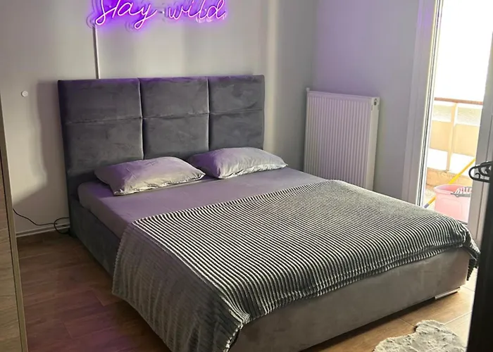 Angies Ledsigns Apartment